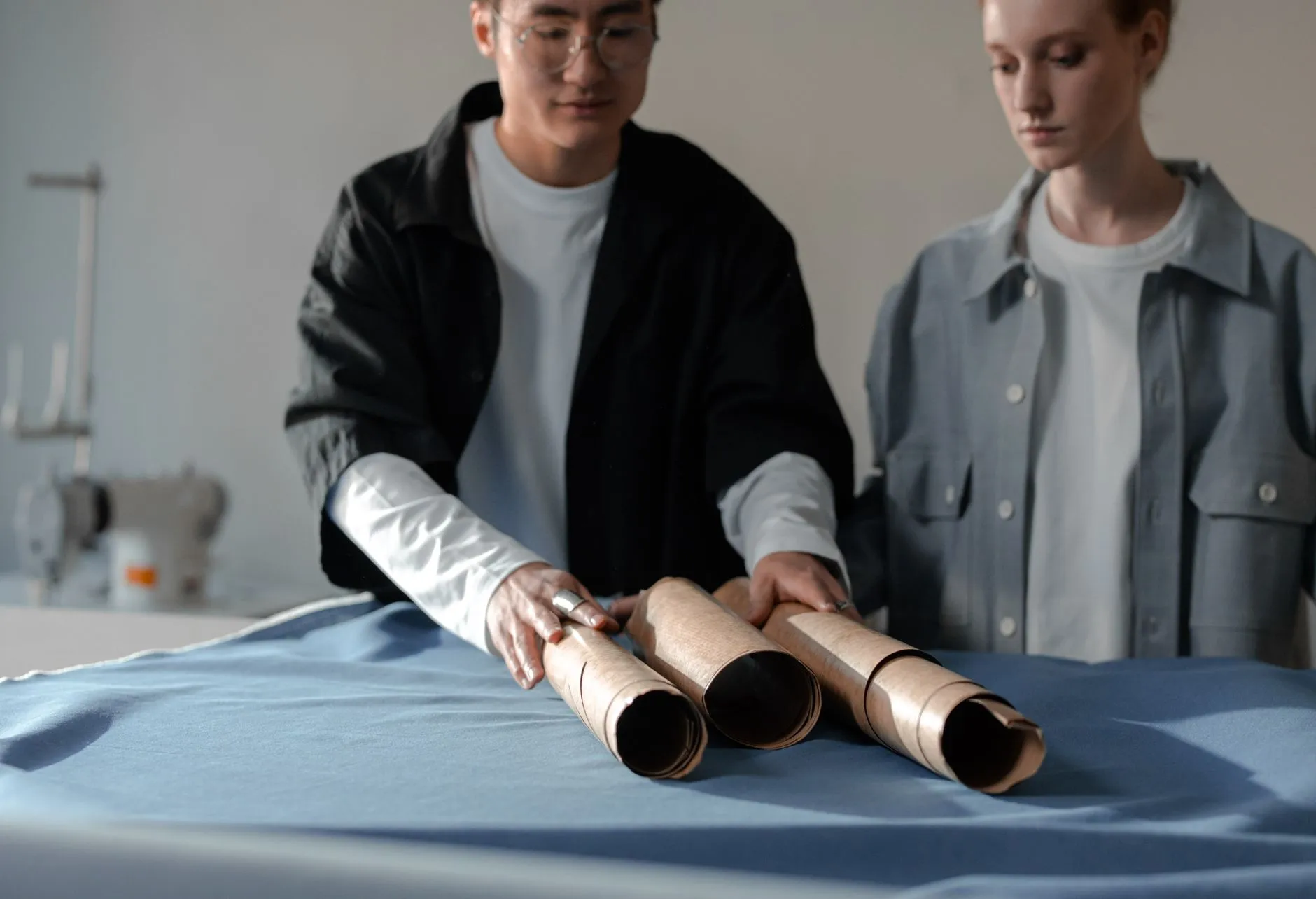 互动装置与娱乐设备选型对比：商业空间与展馆场景的差异化配置思路